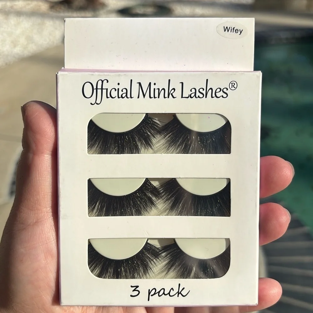 Official Mink Lashes Style Wifey 3 Pack